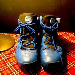 Boys Youth Nike Air Max size 4.5